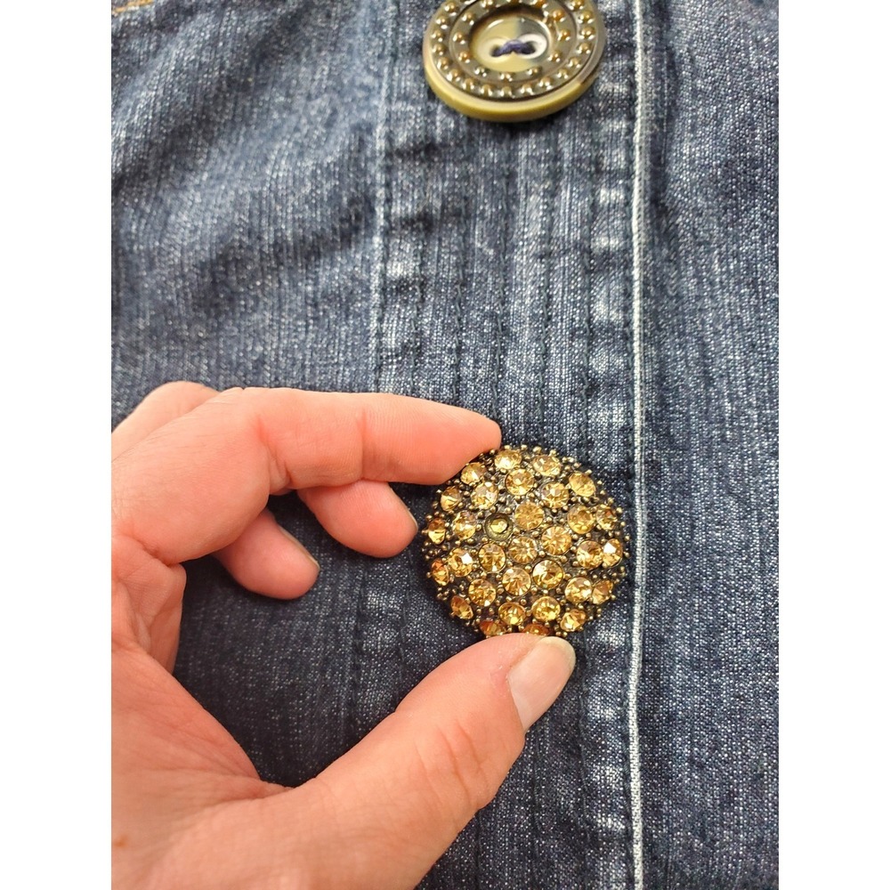 Cabi Womens Medium Wash Denim Jacket Mismatched Decorative Buttons Blue Size M - Picture 5 of 7